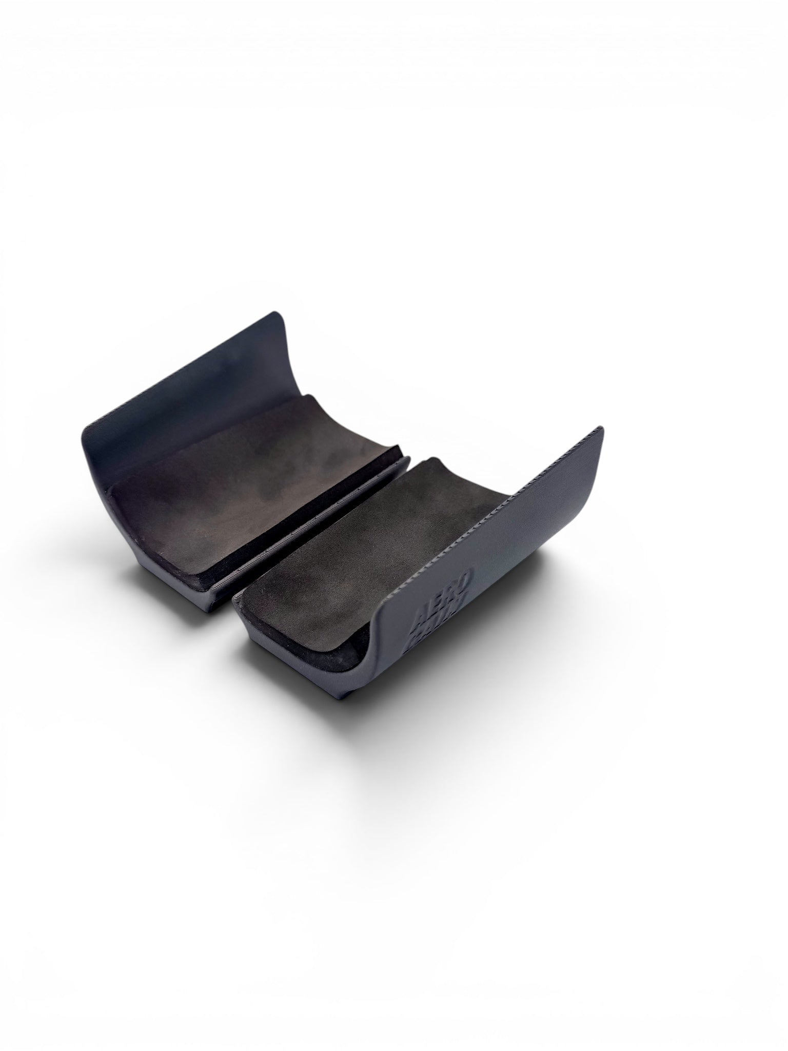 High-Sided Aero Armrest | Hold Position • AeroGain