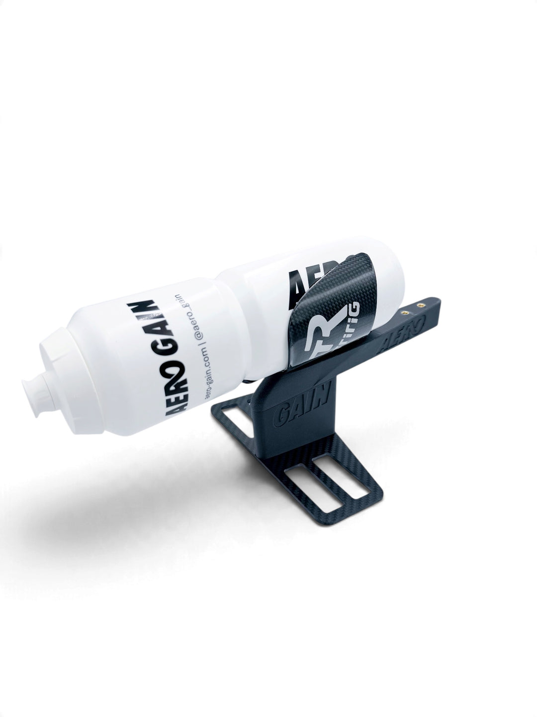 AeroGain Double Bottle BTA system carrying a single bottle on the top section, on the carbon fibre plate
