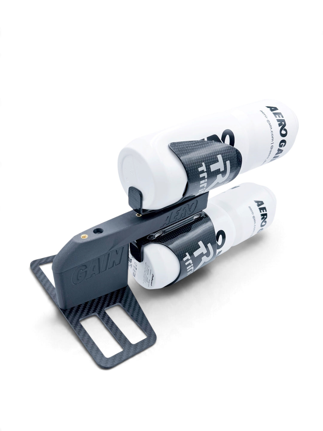 AeroGain Double Bottle BTA system with two bottles in carbon cages, top bottle forward, on the 3 mm carbon fibre plate