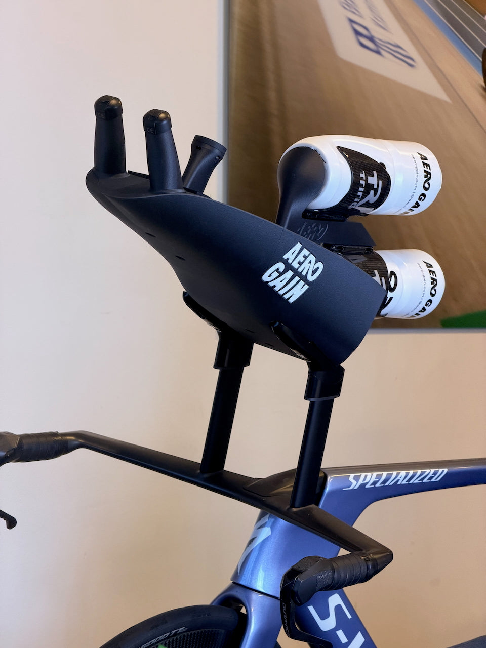 Close view of the Aero Cockpit on a Specialized S-Works Shiv TT, bottles and grips in frame